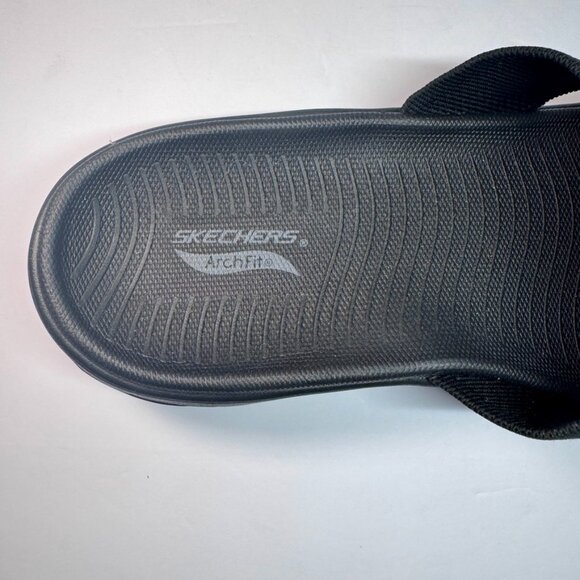 Skechers Women's Wide Fit GOwalk Arch Fit 2.0 Sandals, Size 10 W, 10 wide, black - Picture 15 of 16